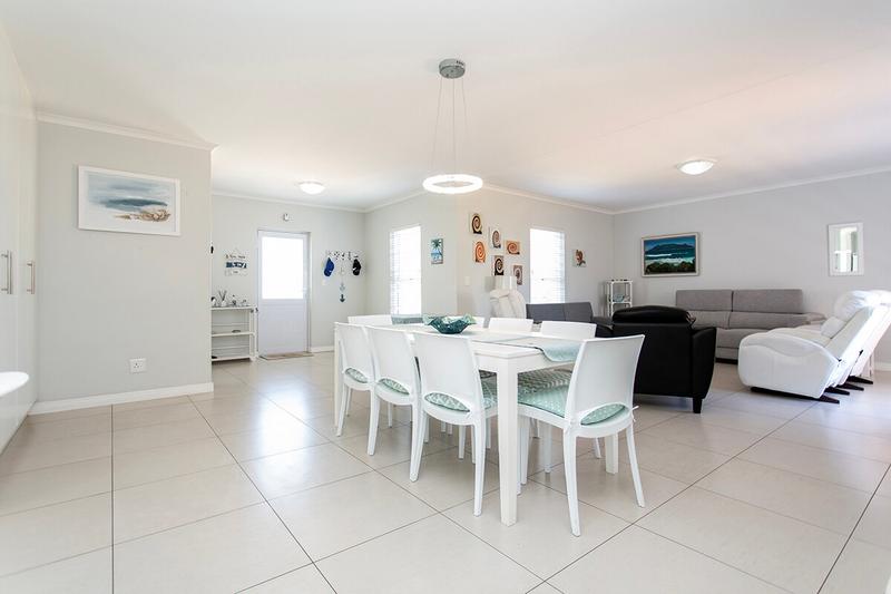 3 Bedroom Property for Sale in Sunningdale Western Cape